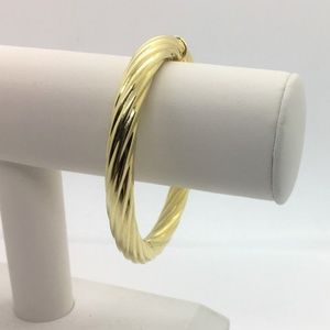 Meet your Posher, Joseph Robert Jewelers